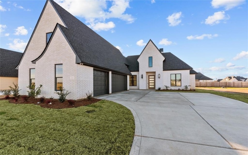 604 Danube, Bossier City, LA 71111, 4 Bedrooms Bedrooms, ,3 BathroomsBathrooms,Residential,For Sale,604 Danube,20851914
