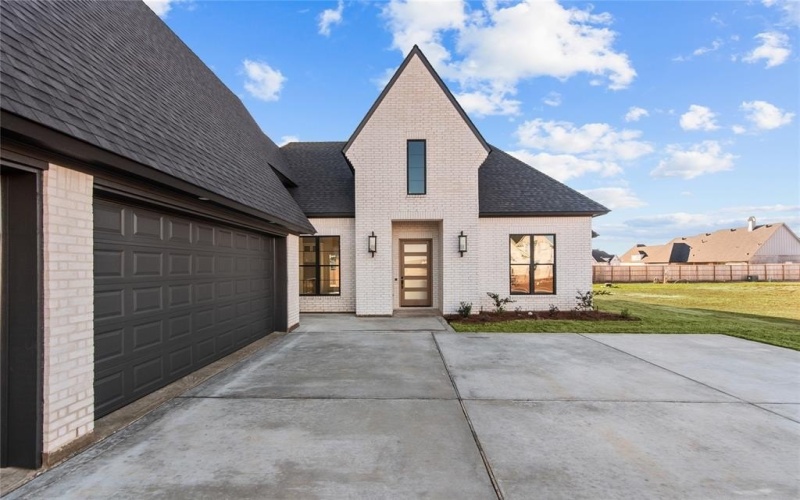 604 Danube, Bossier City, LA 71111, 4 Bedrooms Bedrooms, ,3 BathroomsBathrooms,Residential,For Sale,604 Danube,20851914