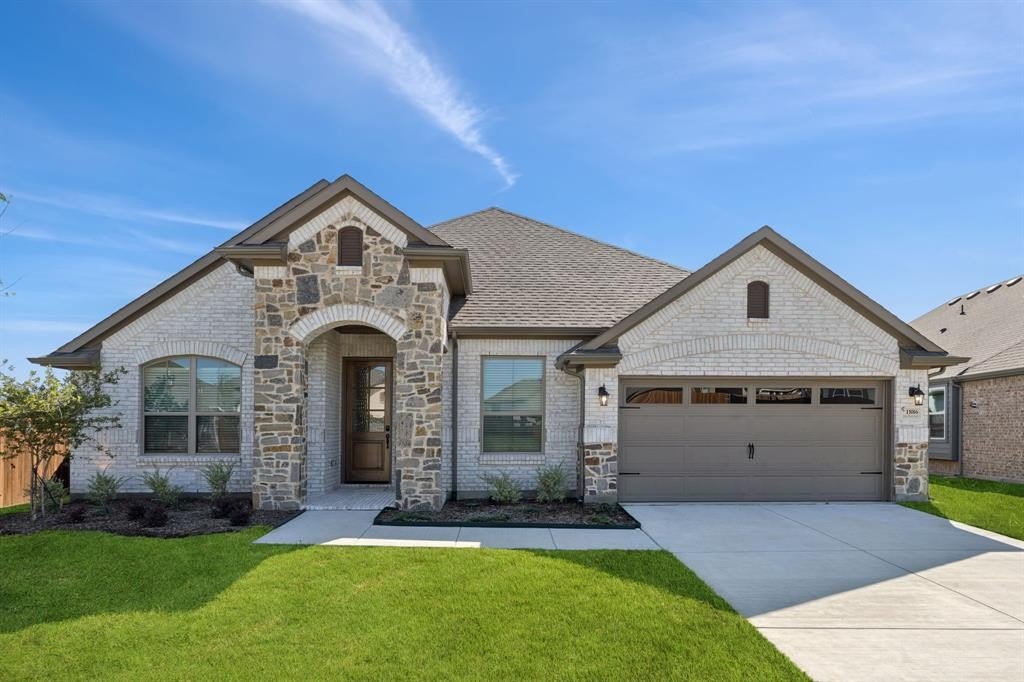1886 Silver Birch, Waxahachie, TX 75165, 4 Bedrooms Bedrooms, ,3 BathroomsBathrooms,Residential,For Sale,1886 Silver Birch,20854282