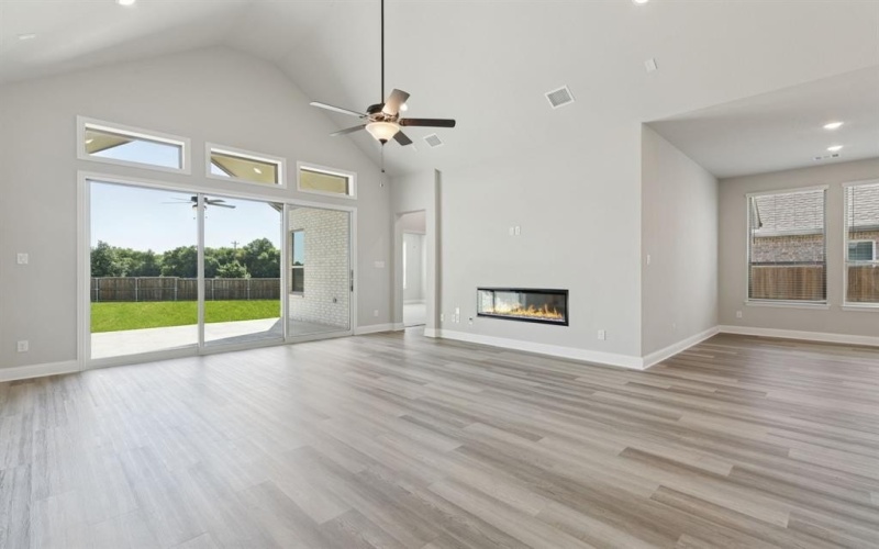 1886 Silver Birch, Waxahachie, TX 75165, 4 Bedrooms Bedrooms, ,3 BathroomsBathrooms,Residential,For Sale,1886 Silver Birch,20854282