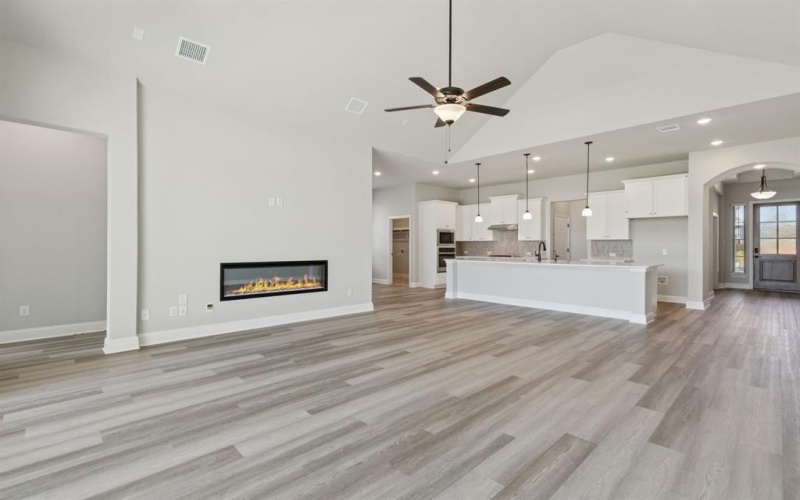 1886 Silver Birch, Waxahachie, TX 75165, 4 Bedrooms Bedrooms, ,3 BathroomsBathrooms,Residential,For Sale,1886 Silver Birch,20854282