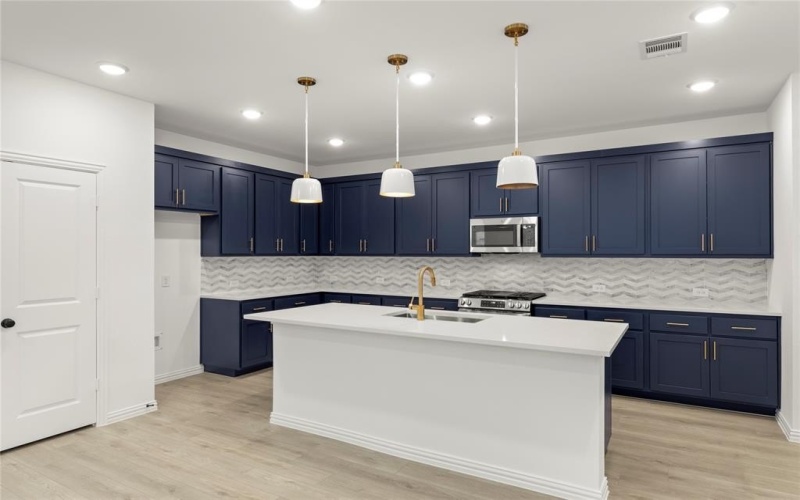 14111 Gallatin Street, Pilot Point, TX 76258, 4 Bedrooms Bedrooms, ,2 BathroomsBathrooms,Residential,For Sale,14111 Gallatin Street,20852105