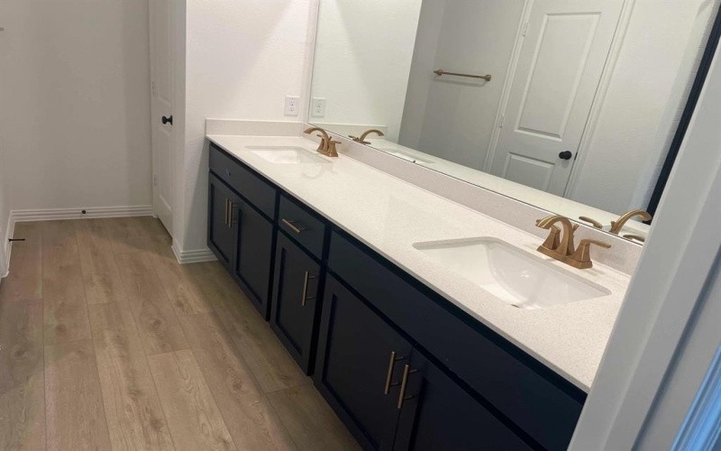 14111 Gallatin Street, Pilot Point, TX 76258, 4 Bedrooms Bedrooms, ,2 BathroomsBathrooms,Residential,For Sale,14111 Gallatin Street,20852105