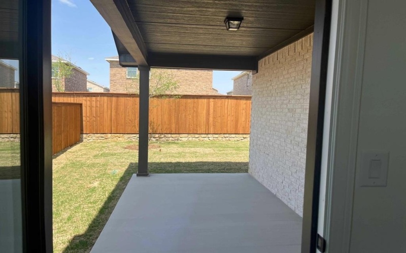 14111 Gallatin Street, Pilot Point, TX 76258, 4 Bedrooms Bedrooms, ,2 BathroomsBathrooms,Residential,For Sale,14111 Gallatin Street,20852105
