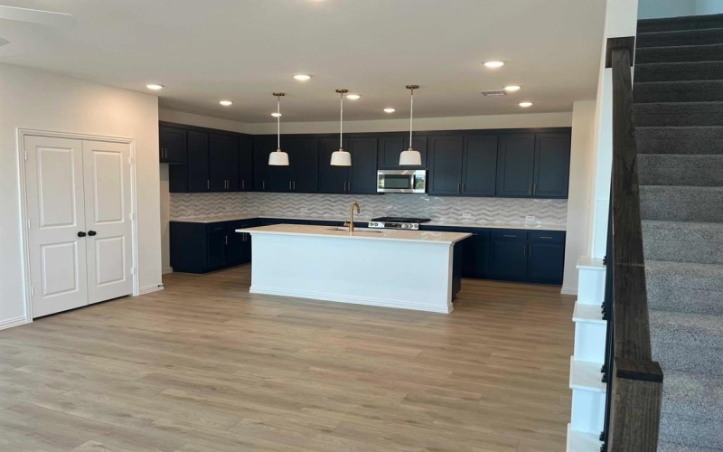 14111 Gallatin Street, Pilot Point, TX 76258, 4 Bedrooms Bedrooms, ,2 BathroomsBathrooms,Residential,For Sale,14111 Gallatin Street,20852105