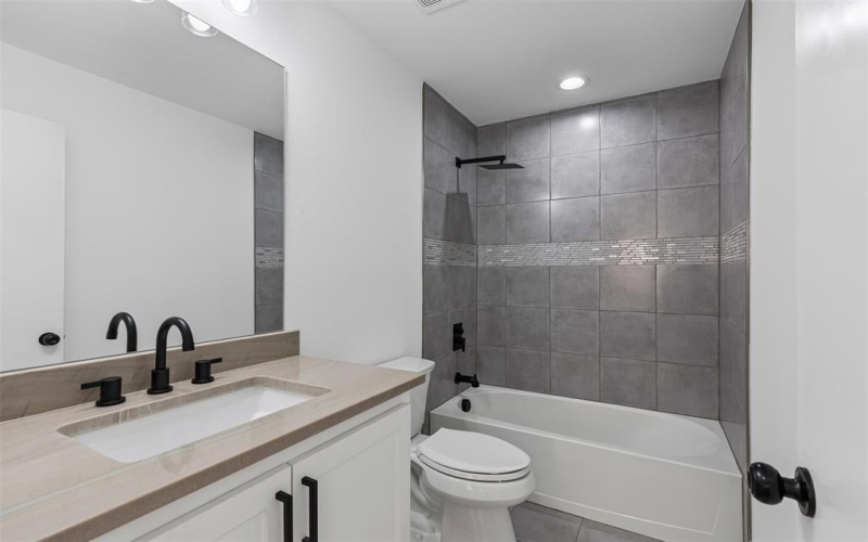 118 Mischief Lane, Rockwall, TX 75032, 3 Habitaciones Habitaciones , ,3 BañosBaños,Residential,En Venta,118 Mischief Lane,20854638