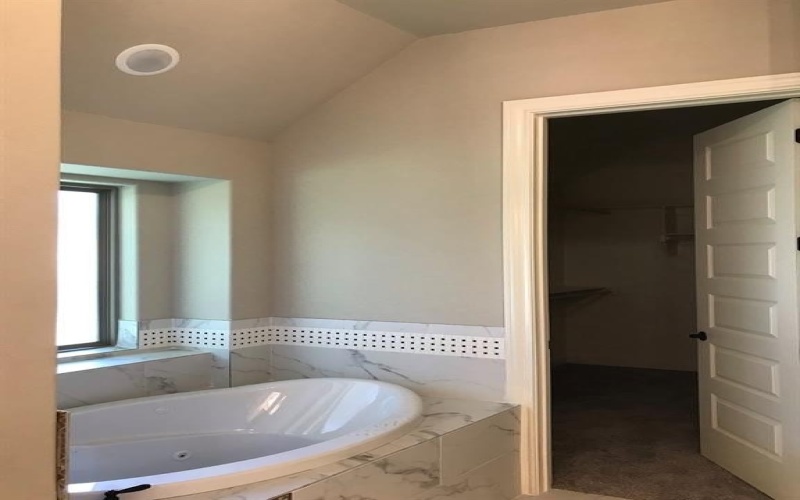 410 Virgo Court, Granbury, TX 76049, 3 Bedrooms Bedrooms, ,3 BathroomsBathrooms,Residential,For Sale,410 Virgo Court,20854877