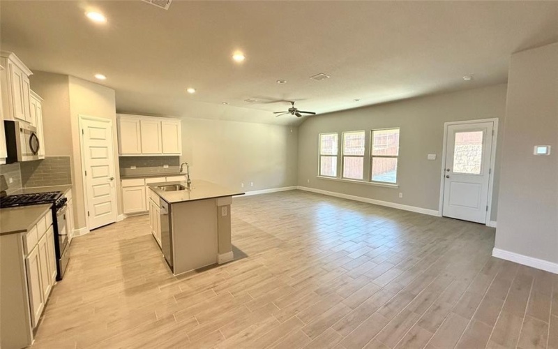 1926 COOKES Lane, Cleburne, TX 76033, 4 Bedrooms Bedrooms, ,2 BathroomsBathrooms,Residential,For Sale,1926 COOKES Lane,20854909