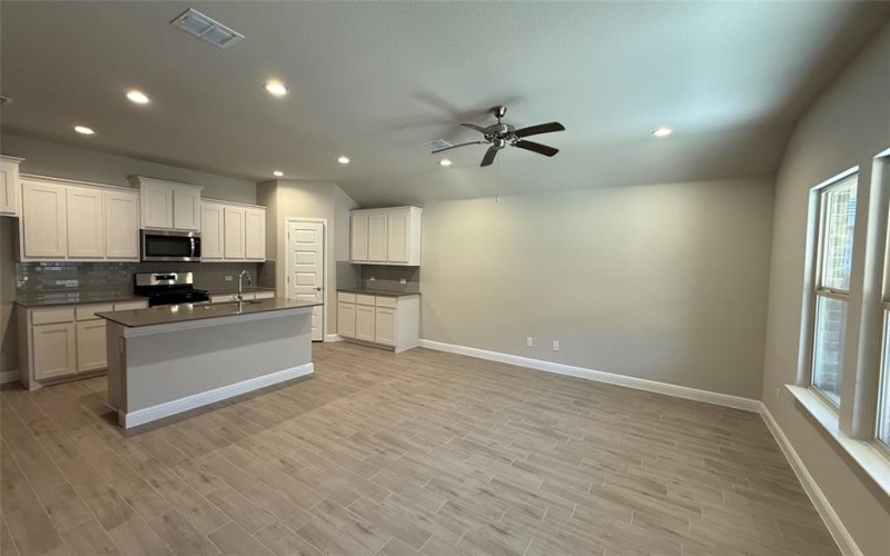 1926 COOKES Lane, Cleburne, TX 76033, 4 Bedrooms Bedrooms, ,2 BathroomsBathrooms,Residential,For Sale,1926 COOKES Lane,20854909