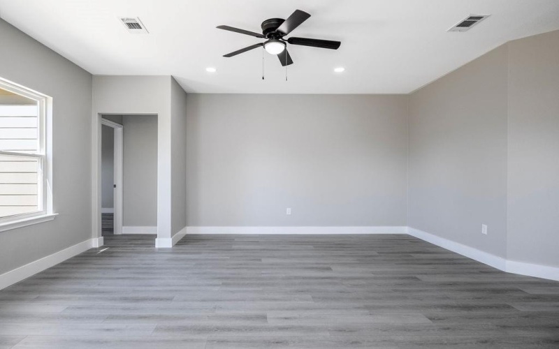 704 S Medora Street, Terrell, TX 75160, 4 Habitaciones Habitaciones , ,2 BañosBaños,Residential,En Venta,704 S Medora Street,20855421
