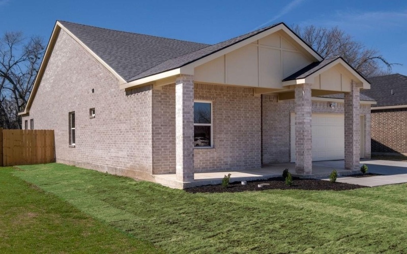 704 S Medora Street, Terrell, TX 75160, 4 Habitaciones Habitaciones , ,2 BañosBaños,Residential,En Venta,704 S Medora Street,20855421