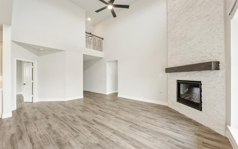 2009 Holland Drive, DeSoto, TX 75115, 5 Habitaciones Habitaciones , ,5 BañosBaños,Residential,En Venta,2009 Holland Drive,0,20855787