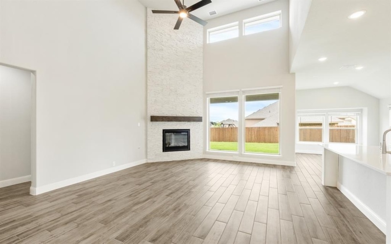 2009 Holland Drive, DeSoto, TX 75115, 5 Habitaciones Habitaciones , ,5 BañosBaños,Residential,En Venta,2009 Holland Drive,0,20855787