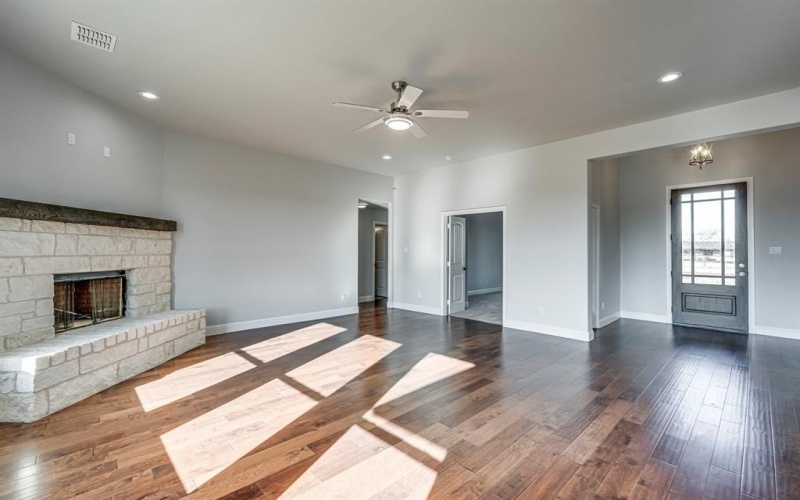 6201 Old Buena Vista Road, Waxahachie, TX 75167, 4 Bedrooms Bedrooms, ,2 BathroomsBathrooms,Residential,For Sale,6201 Old Buena Vista Road,20855934