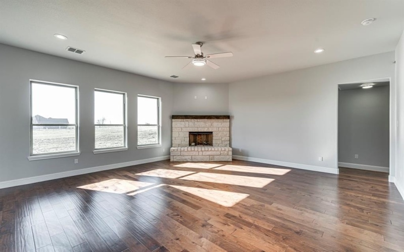 6201 Old Buena Vista Road, Waxahachie, TX 75167, 4 Bedrooms Bedrooms, ,2 BathroomsBathrooms,Residential,For Sale,6201 Old Buena Vista Road,20855934