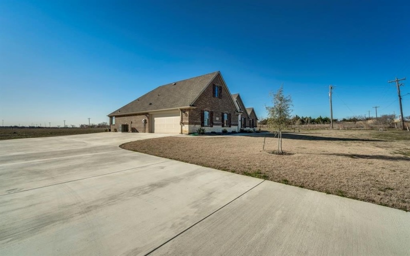 6231 Old Buena Vista Road, Waxahachie, TX 75167, 4 Bedrooms Bedrooms, ,2 BathroomsBathrooms,Residential,For Sale,6231 Old Buena Vista Road,20855961