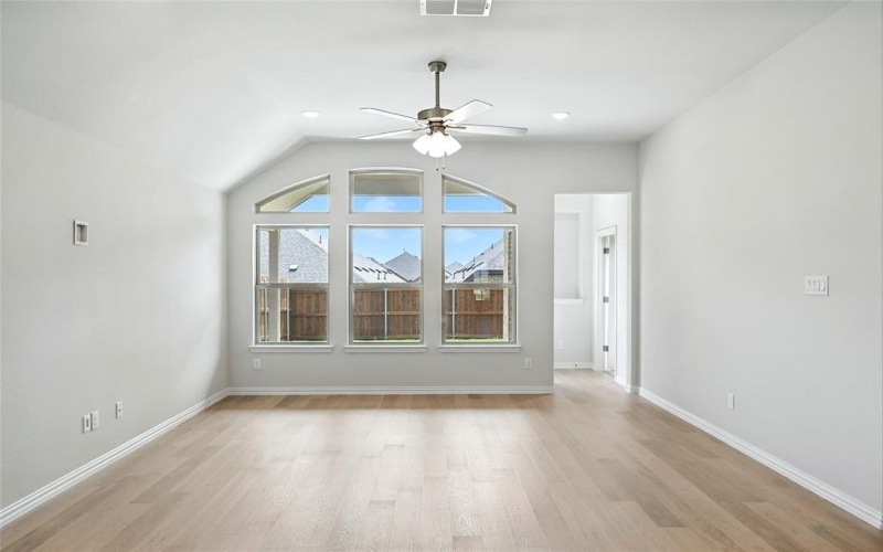 1310 Beaumont Lane, Red Oak, TX 75154, 5 Bedrooms Bedrooms, ,3 BathroomsBathrooms,Residential,For Sale,1310 Beaumont Lane,20856005