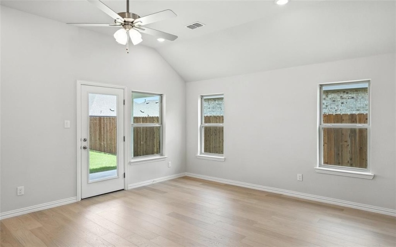 1306 Beaumont Lane, Red Oak, TX 75154, 4 Bedrooms Bedrooms, ,3 BathroomsBathrooms,Residential,For Sale,1306 Beaumont Lane,20856059
