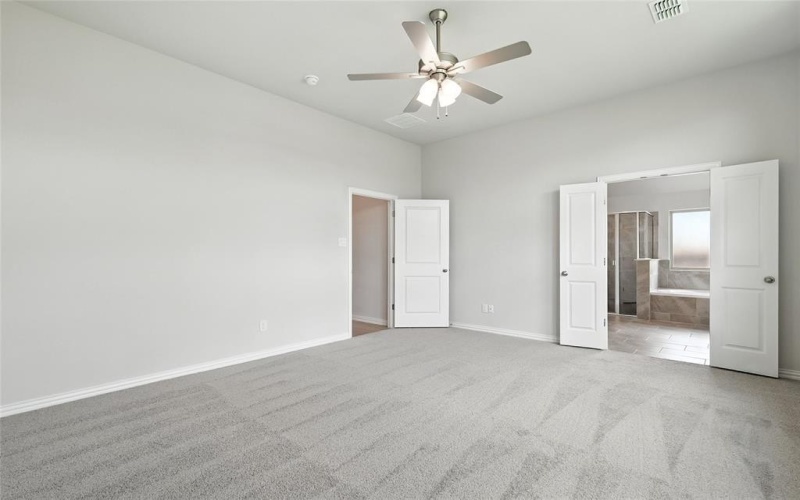 1306 Beaumont Lane, Red Oak, TX 75154, 4 Bedrooms Bedrooms, ,3 BathroomsBathrooms,Residential,For Sale,1306 Beaumont Lane,20856059