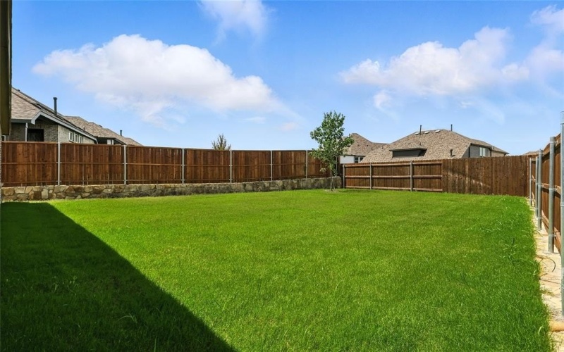 514 Red Barn Drive, Van Alstyne, TX 75495, 4 Bedrooms Bedrooms, ,2 BathroomsBathrooms,Residential,For Sale,514 Red Barn Drive,20856142