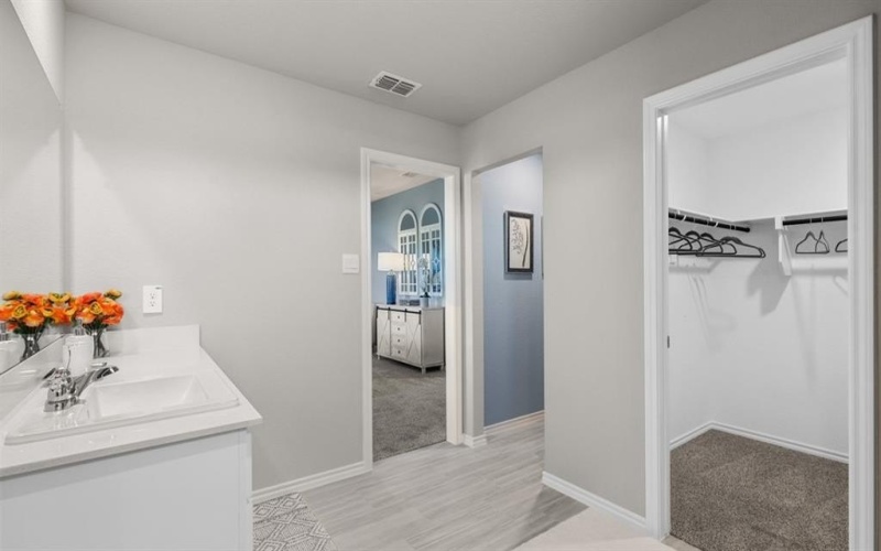 820 CEDARBROOK Drive, Fort Worth, TX 76131, 4 Bedrooms Bedrooms, ,3 BathroomsBathrooms,Residential,For Sale,820 CEDARBROOK Drive,20856372