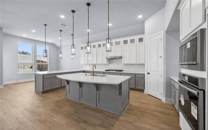 552 Station Drive, Waxahachie, TX 75167, 4 Bedrooms Bedrooms, ,3 BathroomsBathrooms,Residential,For Sale,552 Station Drive,20856409