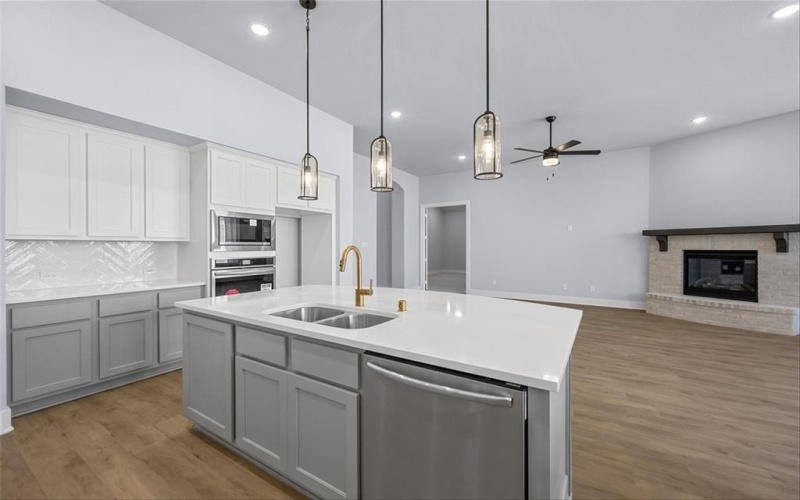 552 Station Drive, Waxahachie, TX 75167, 4 Bedrooms Bedrooms, ,3 BathroomsBathrooms,Residential,For Sale,552 Station Drive,20856409