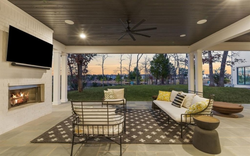 13381 Spinnaker Way, Malakoff, TX 75148, 5 Bedrooms Bedrooms, ,6 BathroomsBathrooms,Residential,For Sale,13381 Spinnaker Way,20856447