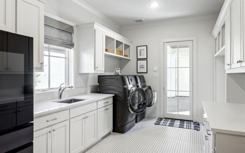 13381 Spinnaker Way, Malakoff, TX 75148, 5 Bedrooms Bedrooms, ,6 BathroomsBathrooms,Residential,For Sale,13381 Spinnaker Way,20856447