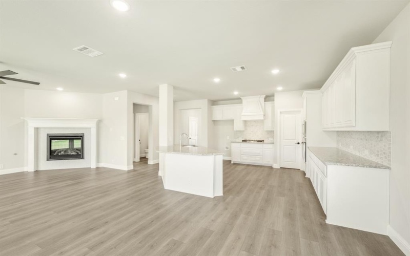 323 Atlas Cedar Drive, Glenn Heights, TX 75154, 4 Bedrooms Bedrooms, ,3 BathroomsBathrooms,Residential,For Sale,323 Atlas Cedar Drive,20857451