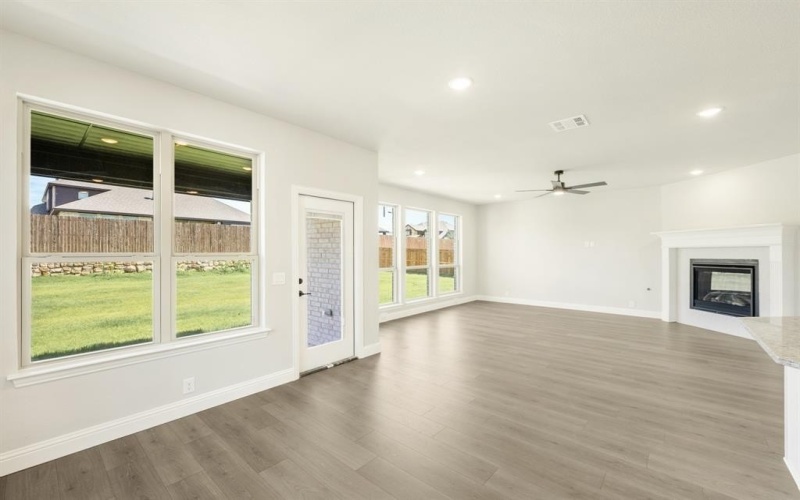 323 Atlas Cedar Drive, Glenn Heights, TX 75154, 4 Bedrooms Bedrooms, ,3 BathroomsBathrooms,Residential,For Sale,323 Atlas Cedar Drive,20857451