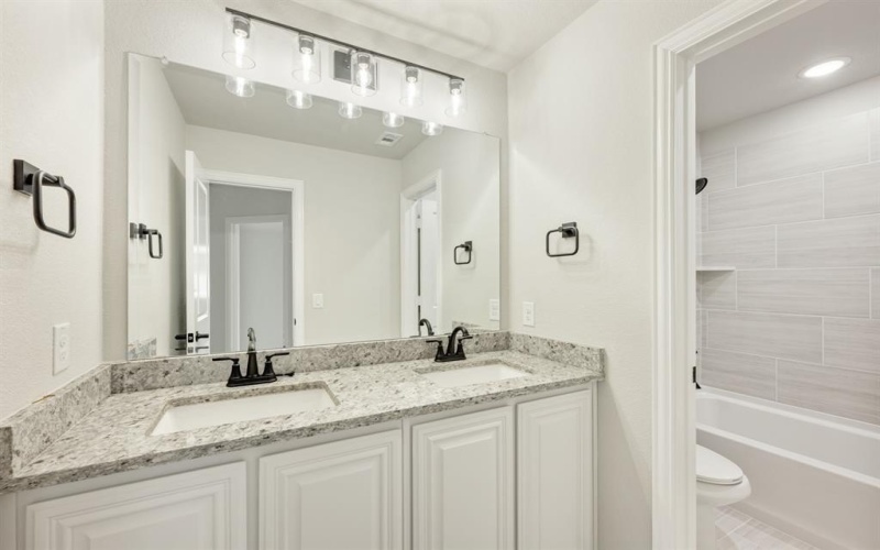 323 Atlas Cedar Drive, Glenn Heights, TX 75154, 4 Bedrooms Bedrooms, ,3 BathroomsBathrooms,Residential,For Sale,323 Atlas Cedar Drive,20857451