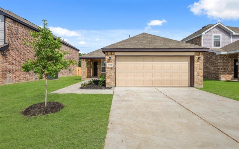 1502 Romans Road, Ennis, TX 75119, 3 Bedrooms Bedrooms, ,2 BathroomsBathrooms,Residential,For Sale,1502 Romans Road,20860349