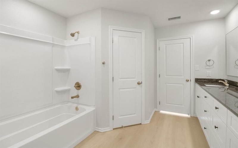 812 Bella Boulevard, Coleman, TX 76834, 3 Bedrooms Bedrooms, ,2 BathroomsBathrooms,Residential,For Sale,812 Bella Boulevard,20860357