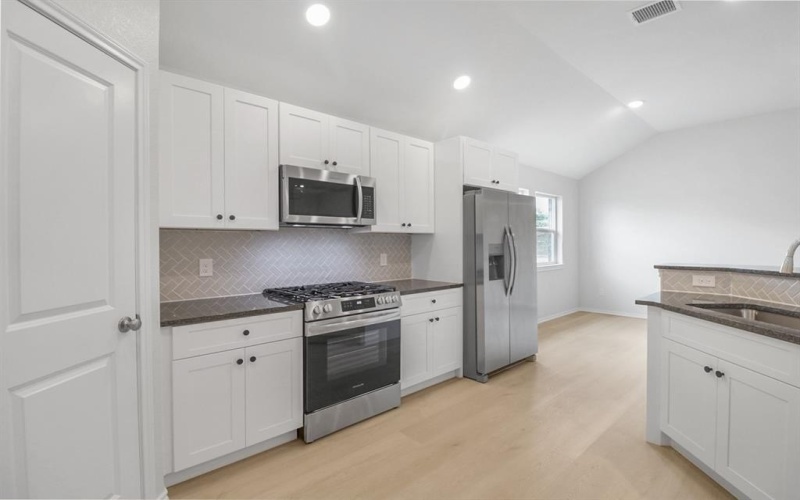 812 Bella Boulevard, Coleman, TX 76834, 3 Bedrooms Bedrooms, ,2 BathroomsBathrooms,Residential,For Sale,812 Bella Boulevard,20860357