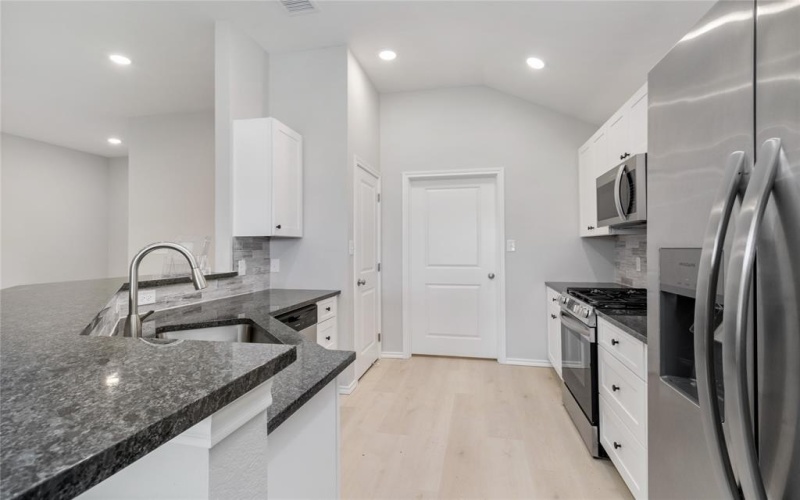 917 E 3RD Street, Coleman, TX 76834, 3 Bedrooms Bedrooms, ,2 BathroomsBathrooms,Residential,For Sale,917 E 3RD Street,0,20860632