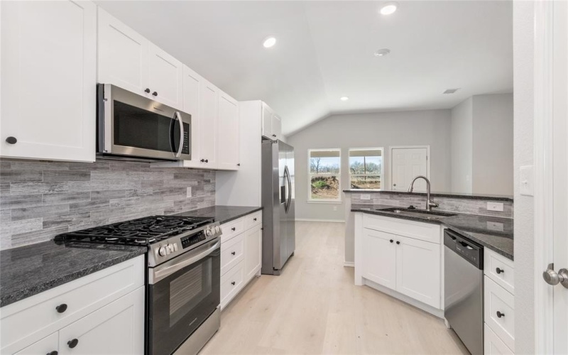 917 E 3RD Street, Coleman, TX 76834, 3 Bedrooms Bedrooms, ,2 BathroomsBathrooms,Residential,For Sale,917 E 3RD Street,0,20860632