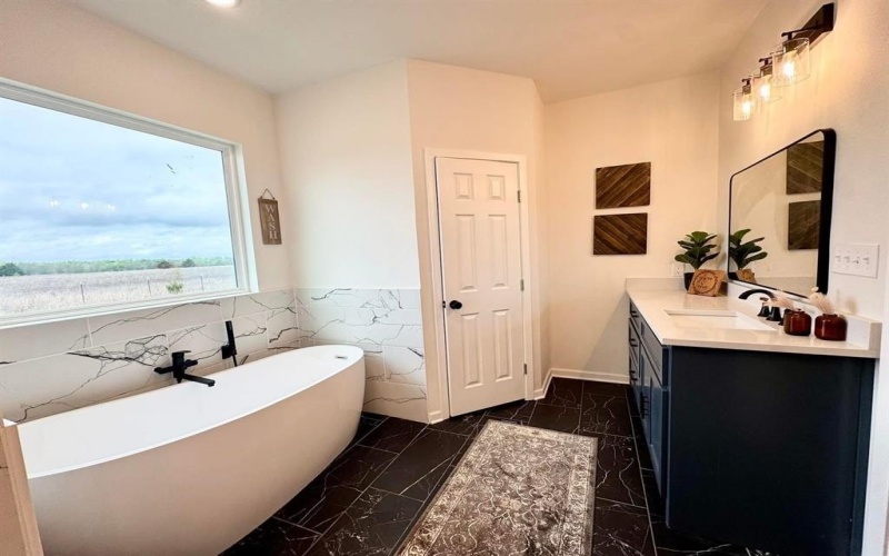 372 County Road 4300, Greenville, TX 75401, 4 Bedrooms Bedrooms, ,2 BathroomsBathrooms,Residential,For Sale,372 County Road 4300,20857845