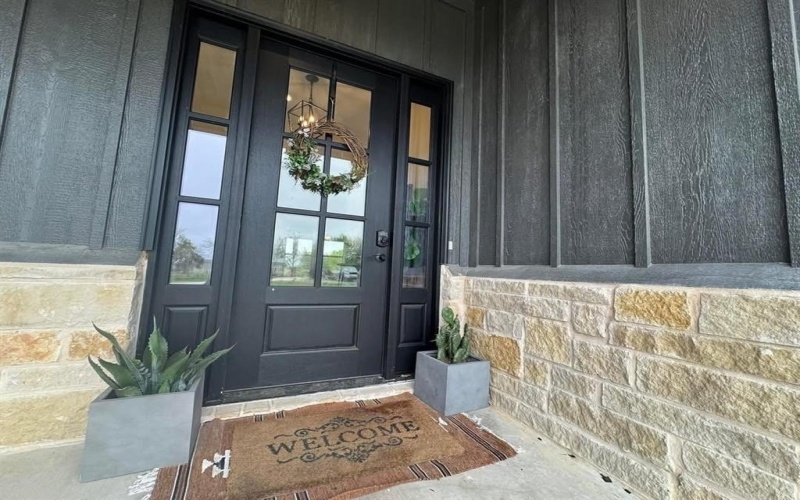 372 County Road 4300, Greenville, TX 75401, 4 Bedrooms Bedrooms, ,2 BathroomsBathrooms,Residential,For Sale,372 County Road 4300,20857845