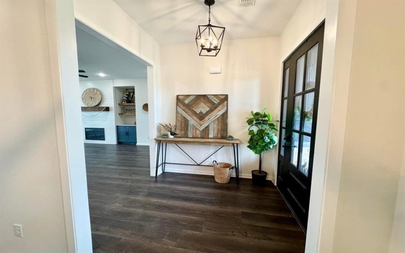 372 County Road 4300, Greenville, TX 75401, 4 Bedrooms Bedrooms, ,2 BathroomsBathrooms,Residential,For Sale,372 County Road 4300,20857845