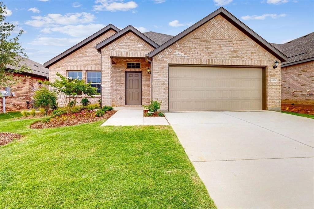 3325 Fortress Way, Denton, TX 76208, 3 Habitaciones Habitaciones , ,2 BañosBaños,Residential,En Venta,3325 Fortress Way,0,20860804