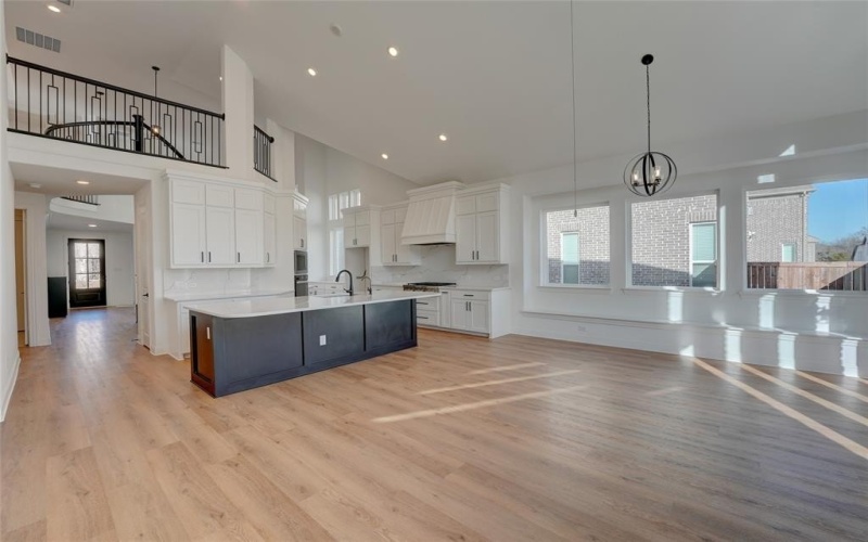 5608 Snowberry Drive, Plano, TX 75094, 5 Bedrooms Bedrooms, ,5 BathroomsBathrooms,Residential,For Sale,5608 Snowberry Drive,20858171