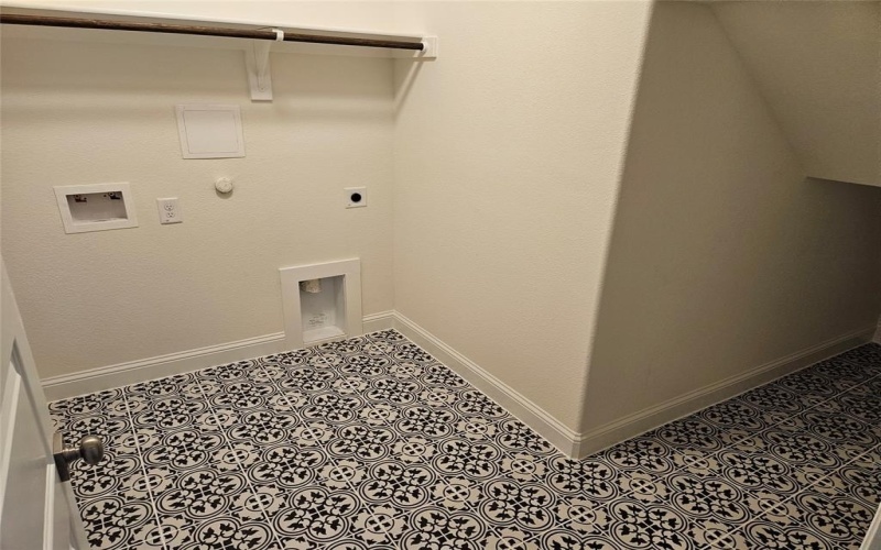 1623 W Farmington Road, Van Alstyne, TX 75495, 5 Bedrooms Bedrooms, ,5 BathroomsBathrooms,Residential,For Sale,1623 W Farmington Road,0,20858207