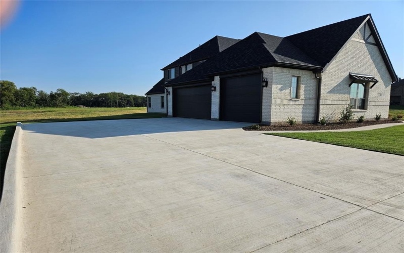 1623 W Farmington Road, Van Alstyne, TX 75495, 5 Bedrooms Bedrooms, ,5 BathroomsBathrooms,Residential,For Sale,1623 W Farmington Road,0,20858207