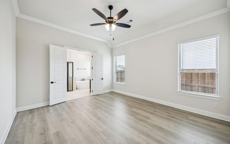 9329 Persimmon, Mesquite, TX 75126, 4 Bedrooms Bedrooms, ,3 BathroomsBathrooms,Residential,For Sale,9329 Persimmon,20858234