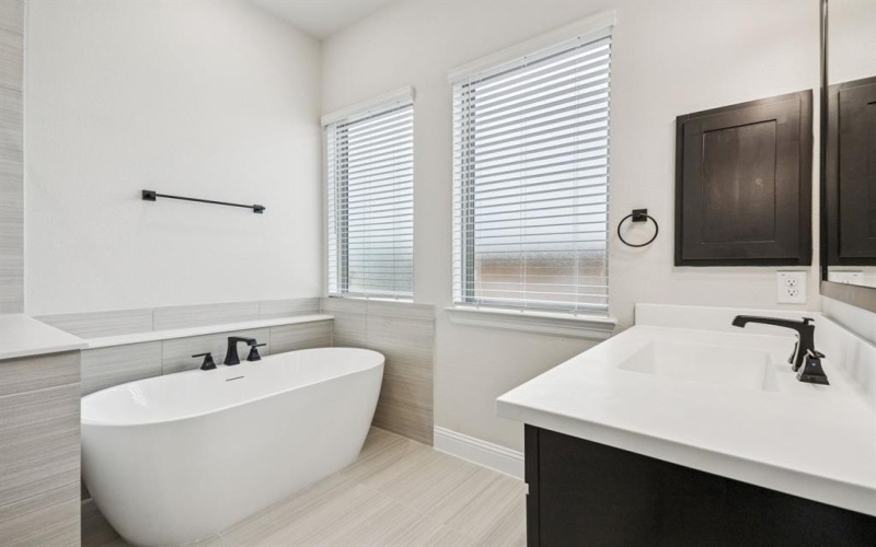 9329 Persimmon, Mesquite, TX 75126, 4 Bedrooms Bedrooms, ,3 BathroomsBathrooms,Residential,For Sale,9329 Persimmon,20858234