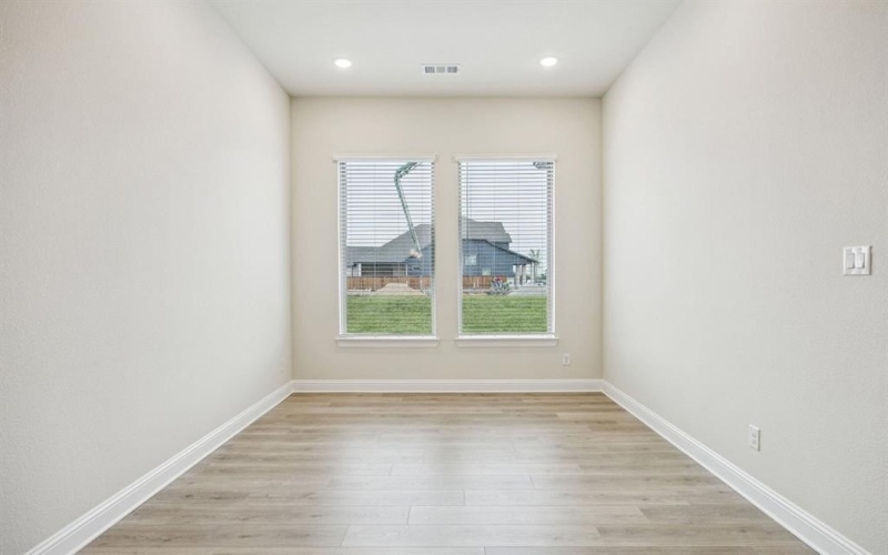 9329 Persimmon, Mesquite, TX 75126, 4 Bedrooms Bedrooms, ,3 BathroomsBathrooms,Residential,For Sale,9329 Persimmon,20858234