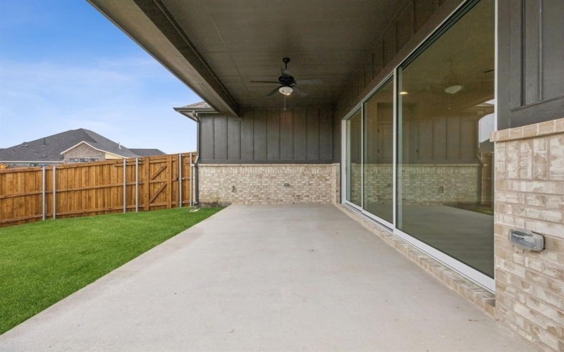 9329 Persimmon, Mesquite, TX 75126, 4 Bedrooms Bedrooms, ,3 BathroomsBathrooms,Residential,For Sale,9329 Persimmon,20858234