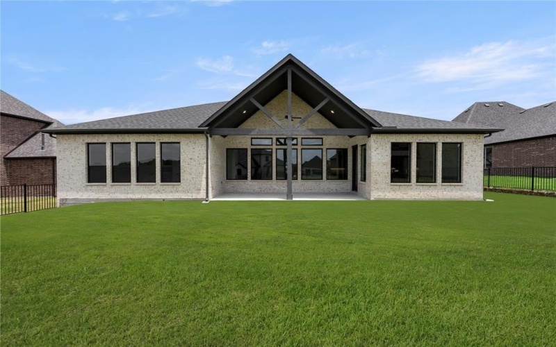 113 Deep Water Court, Heath, TX 75032, 4 Bedrooms Bedrooms, ,3 BathroomsBathrooms,Residential,For Sale,113 Deep Water Court,20859209