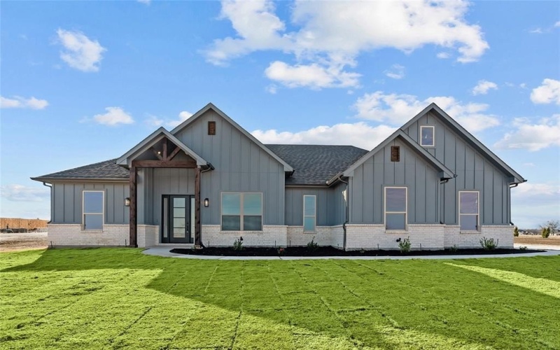 8501 Stallion Drive, Godley, TX 76044, 4 Bedrooms Bedrooms, ,2 BathroomsBathrooms,Residential,For Sale,8501 Stallion Drive,20859237